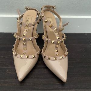 Valentino Garavani
Rockstud Leather Ankle Strap Pumps